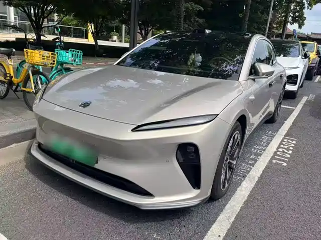 NIO ET5T