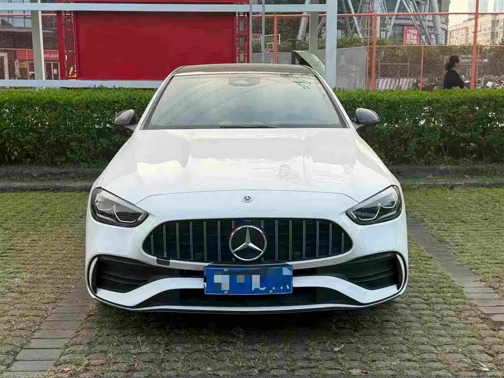 Mercedes-Benz C-Class — миниатюра 2