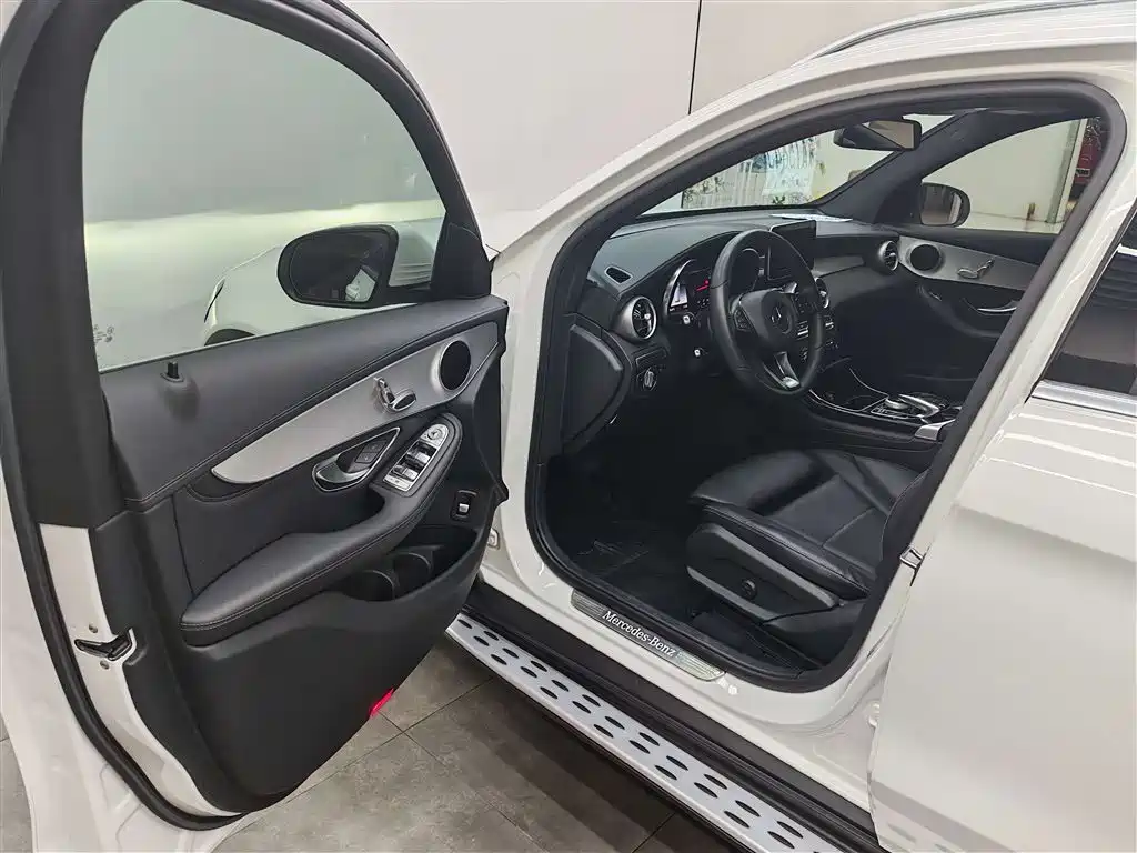 Mercedes-Benz GLC 2019 GLC 200 4MATIC