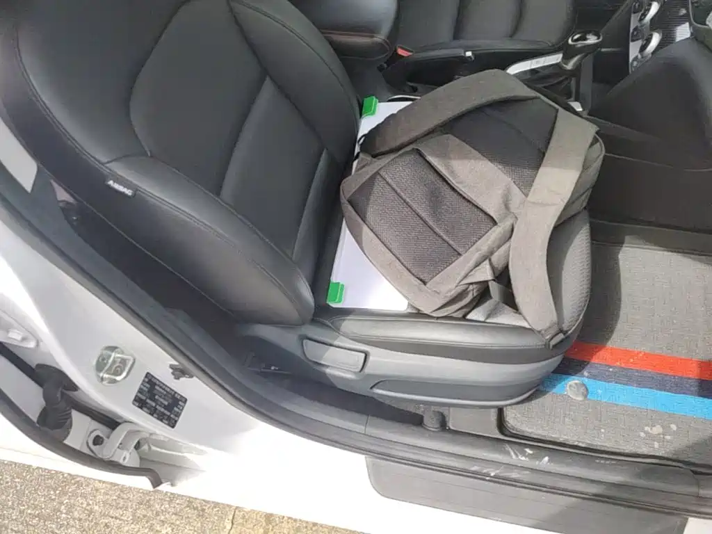 Hyundai Elantra — миниатюра 25