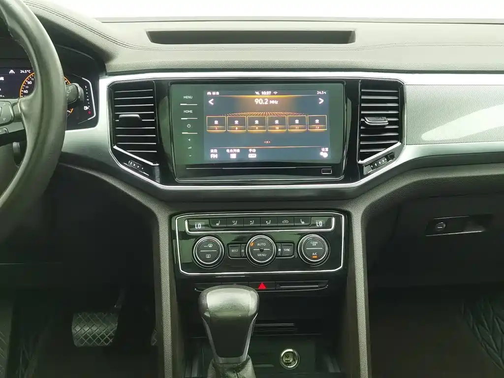 Volkswagen Teramont — миниатюра 12
