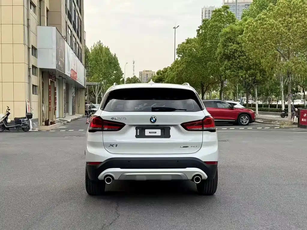 BMW X1 — миниатюра 7