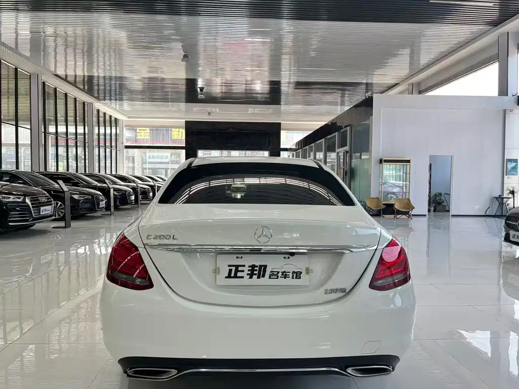 Mercedes-Benz C-Class — миниатюра 4