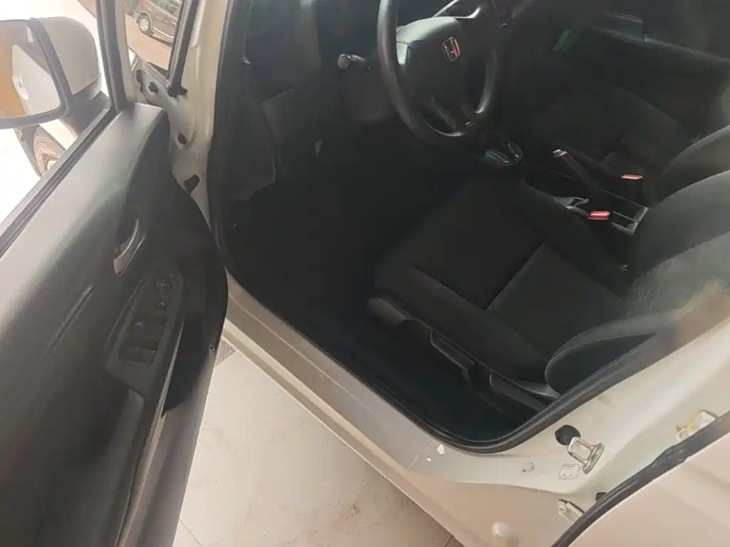 Honda Fit — миниатюра 16