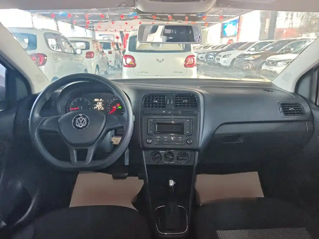 Volkswagen Polo — миниатюра 10