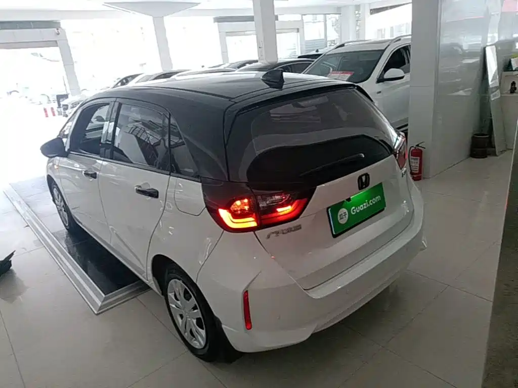 Honda Fit — миниатюра 5