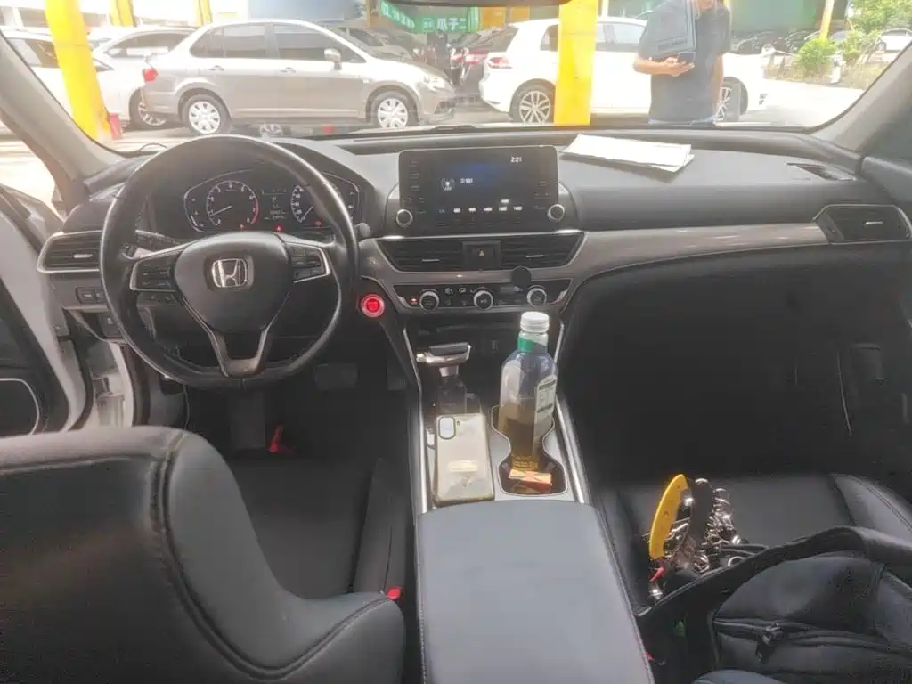 Honda Accord — миниатюра 10