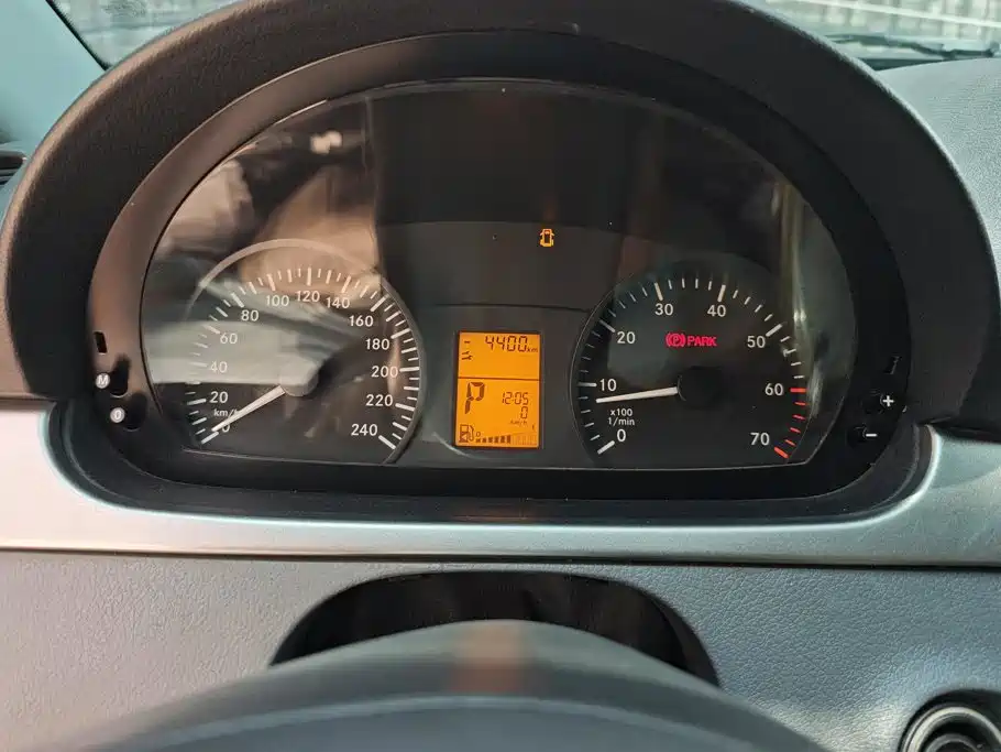 Mercedes-Benz Vito — миниатюра 14