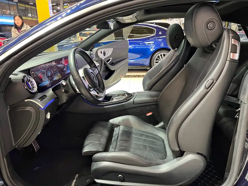 MERCEDES-BENZ E CLASS