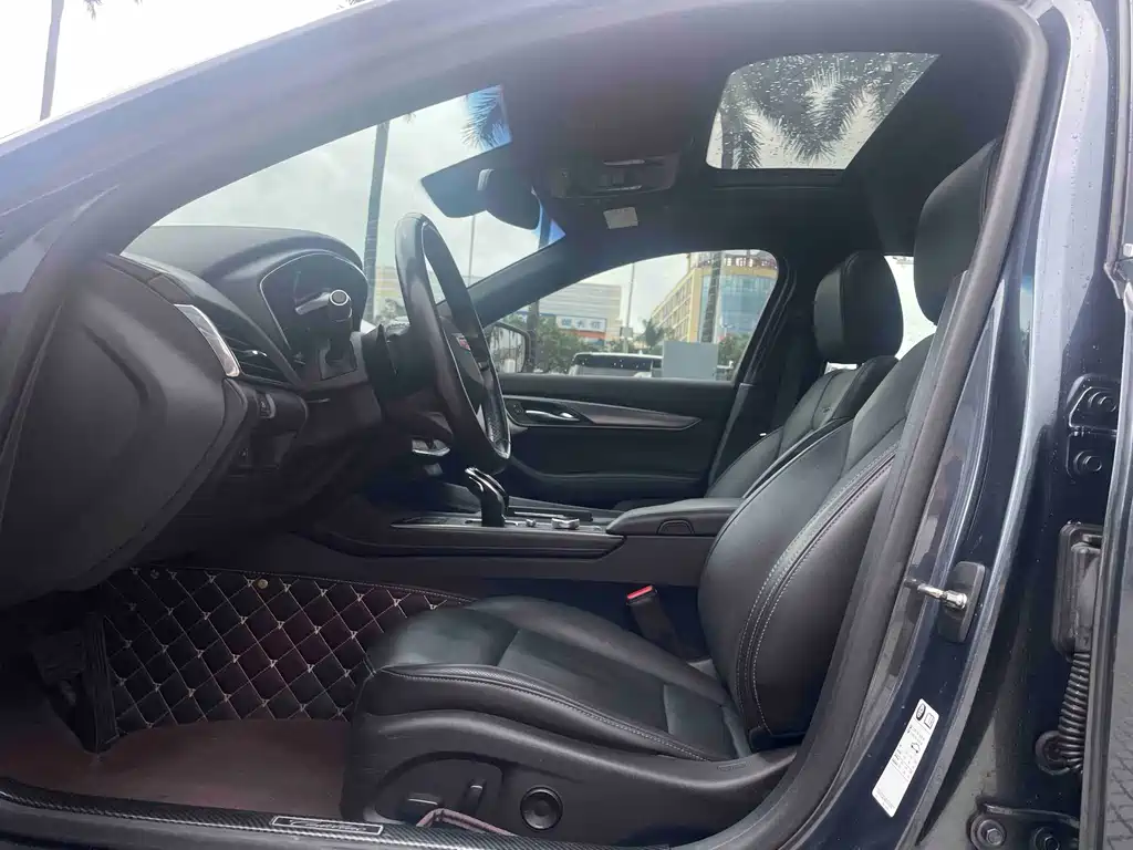 Cadillac CT5 — миниатюра 9