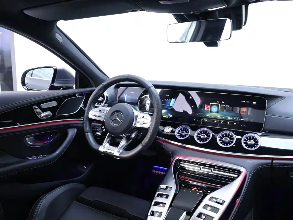 MERCEDES-BENZ AMG GT