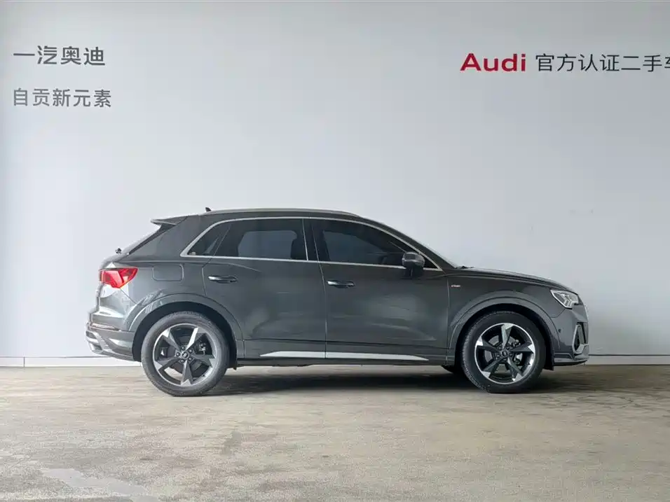 Audi Q3 2023 — фото 2