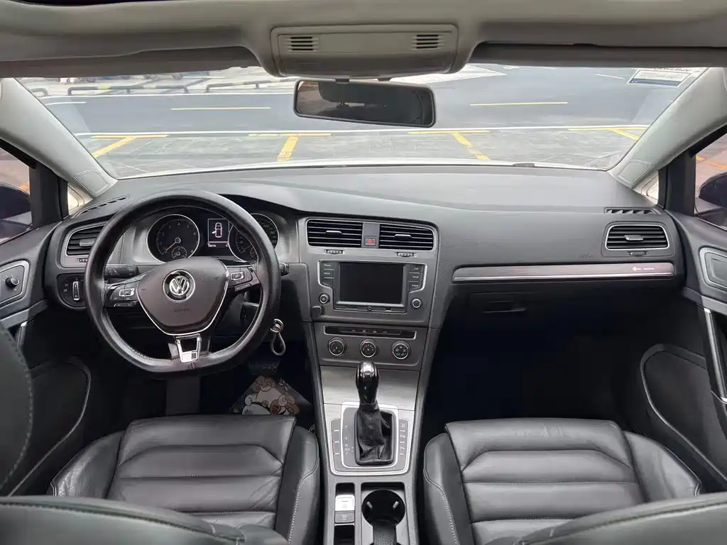 Volkswagen Golf — миниатюра 6