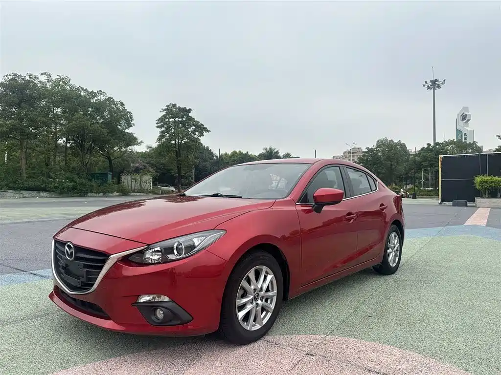 Mazda 3 Axela 2016