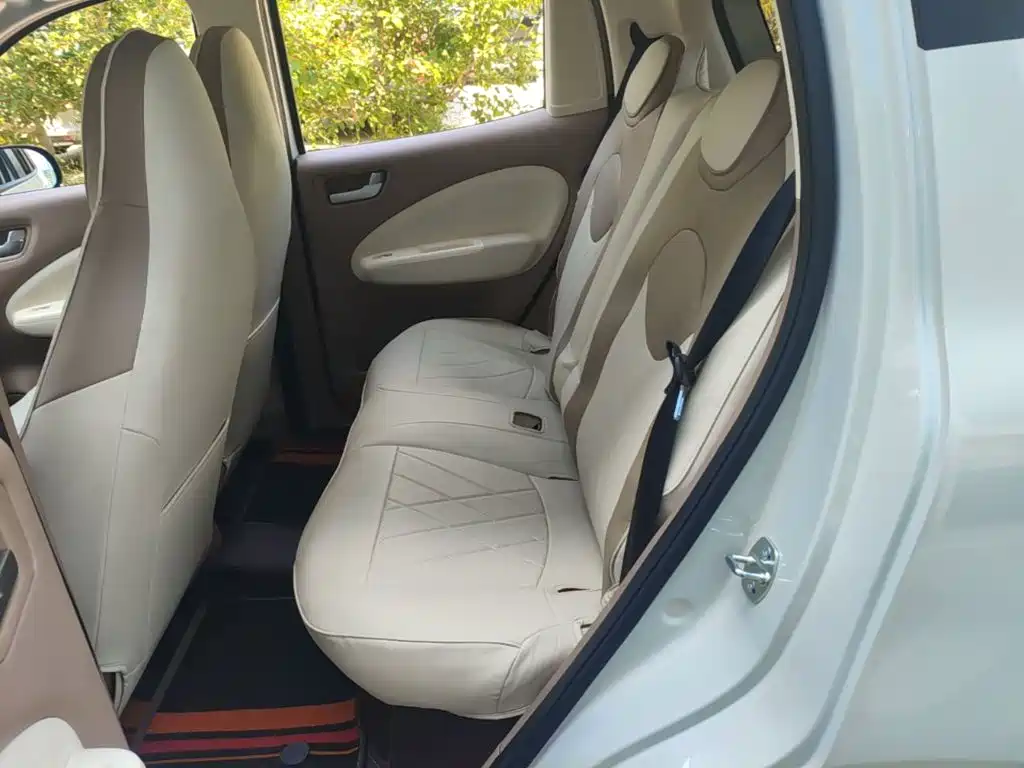 Wuling MINIEV — миниатюра 17