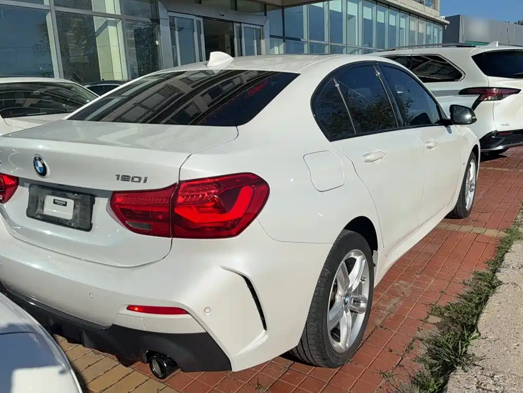 BMW 1 Series — миниатюра 9
