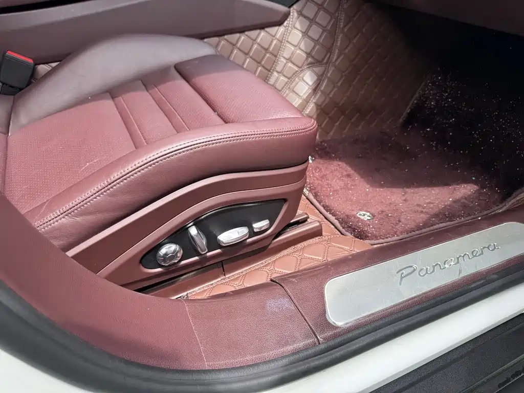 Porsche Panamera — миниатюра 8
