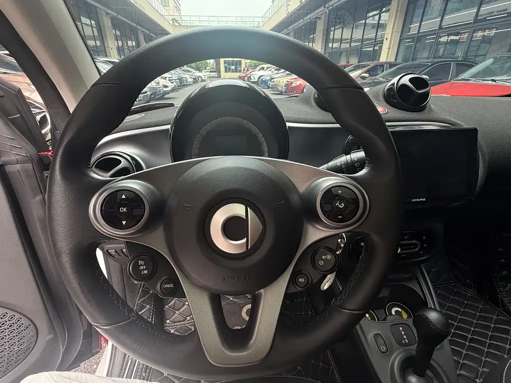 smart Smart Fortwo — миниатюра 18