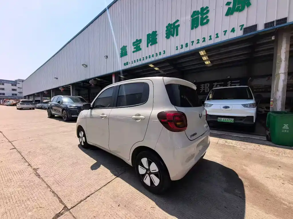 Wuling MINIEV — миниатюра 10