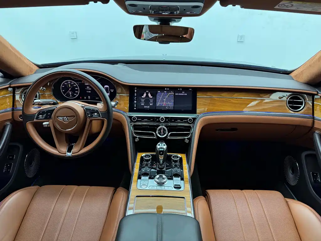 Bentley Flying Spur — миниатюра 15