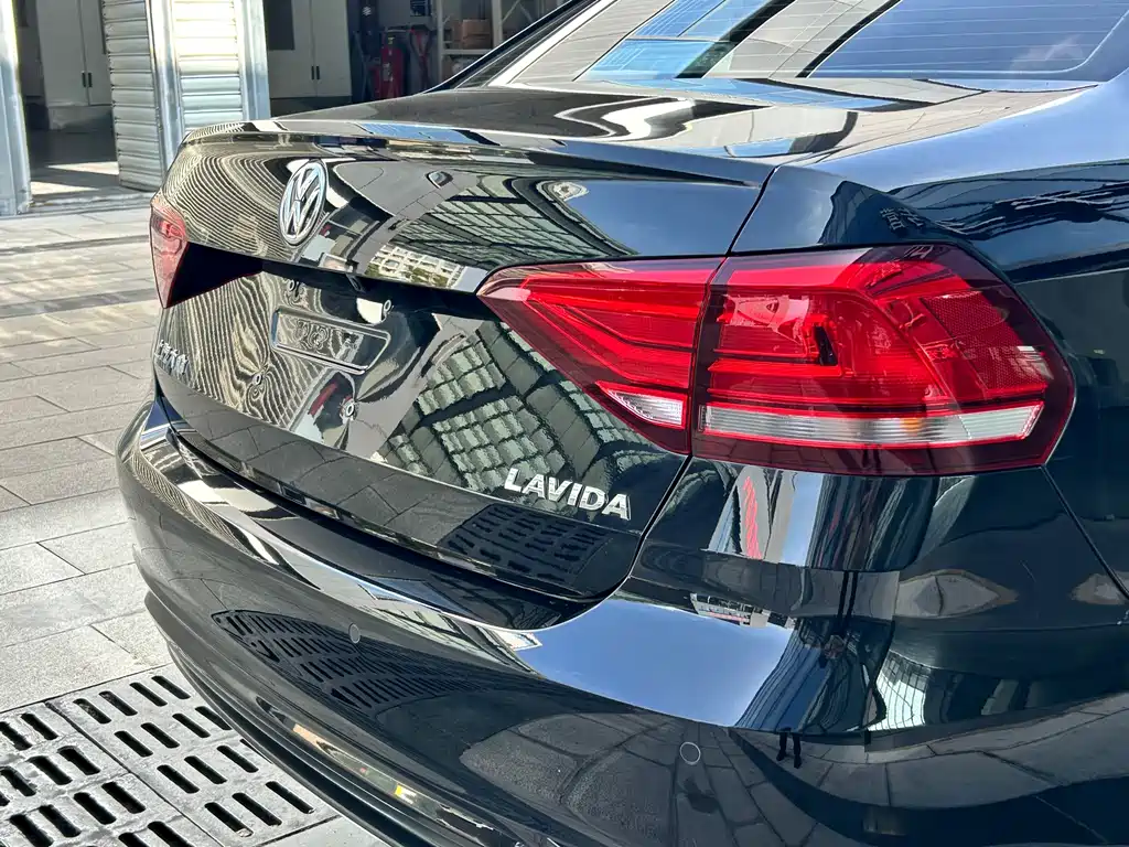 Volkswagen Lavida — миниатюра 9