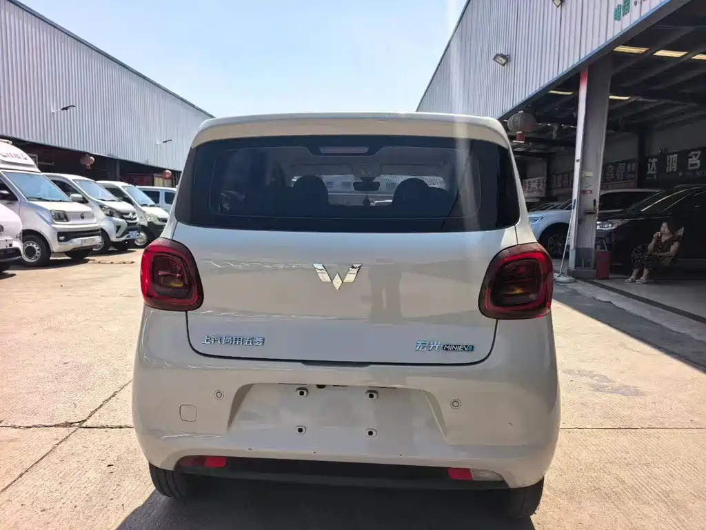Wuling MINIEV — миниатюра 9