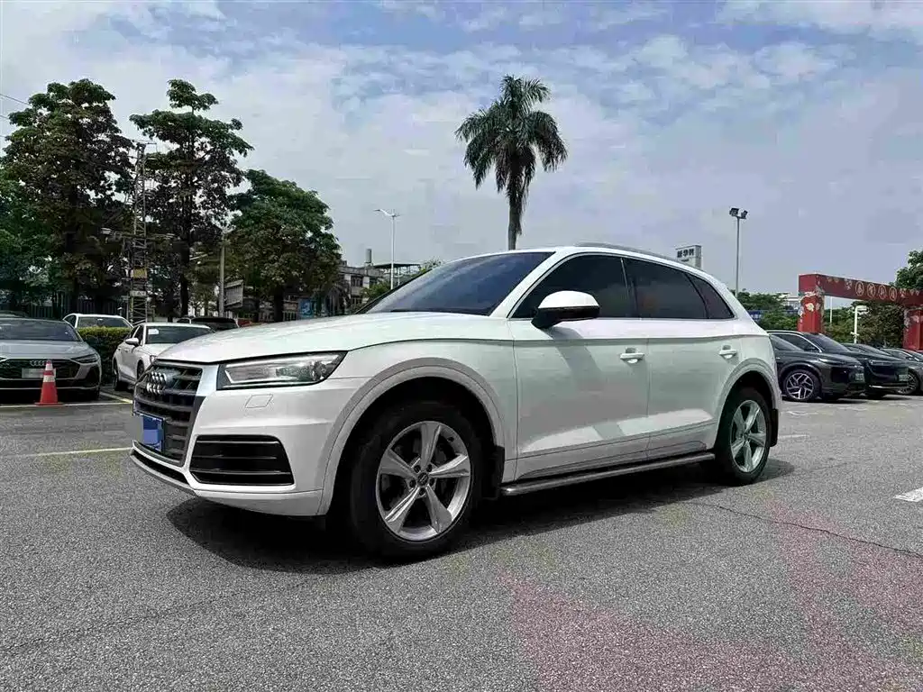 Audi Q5L 2019