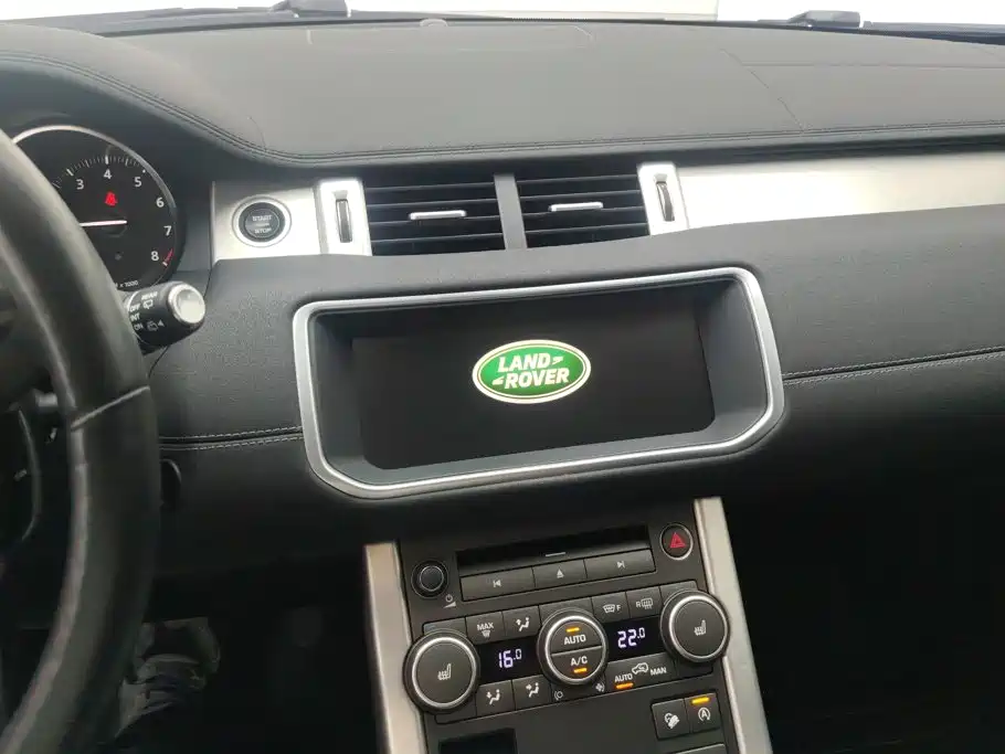 Land Rover Evoque — миниатюра 13