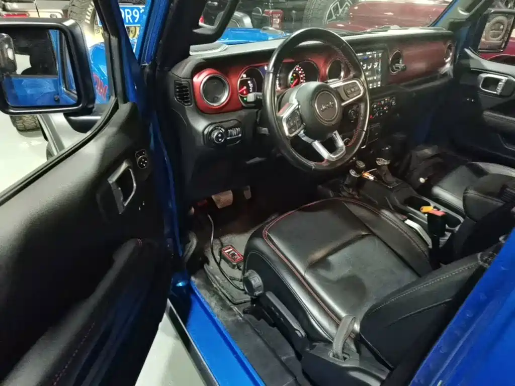 Jeep Wrangler — миниатюра 16