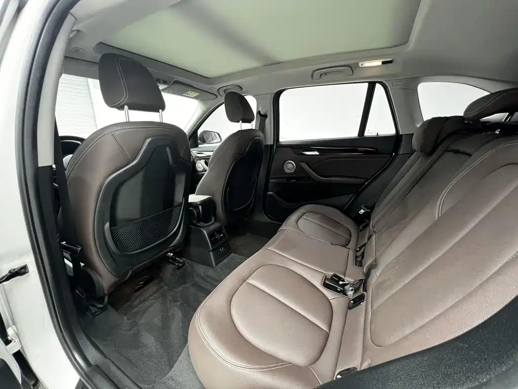 BMW X1 — миниатюра 17