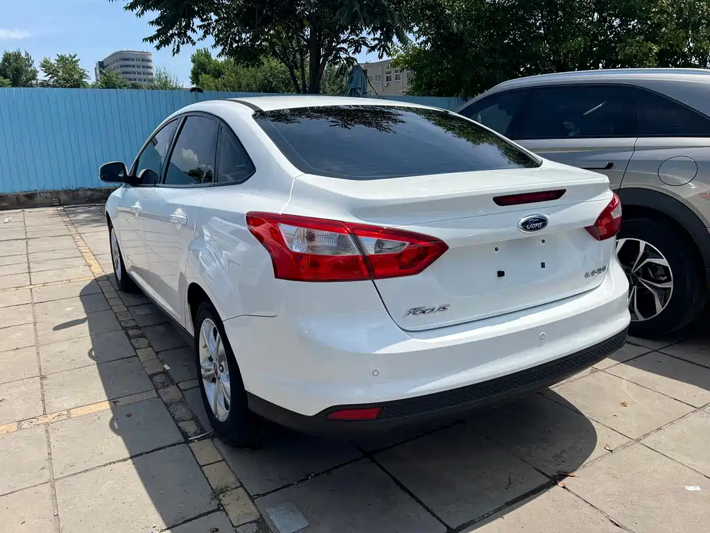 Ford Focus — миниатюра 4