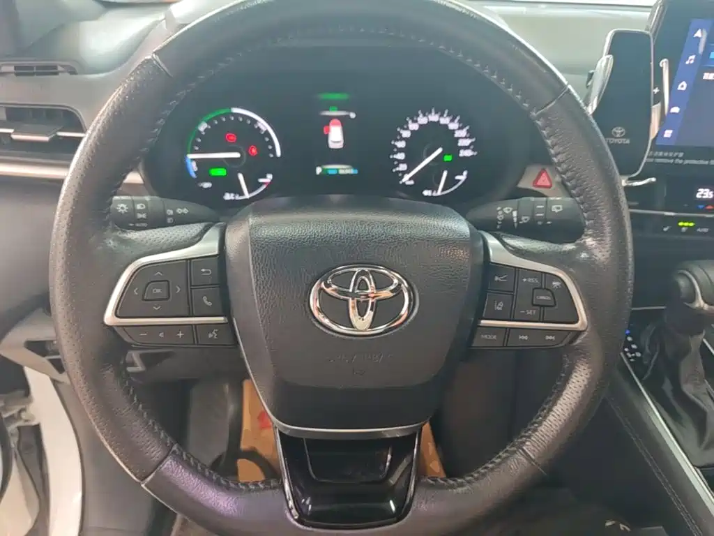 Toyota Sienna — миниатюра 11