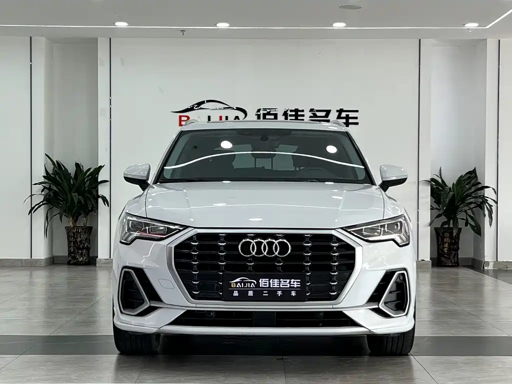 Audi Q3 2022 40 TFSI Fashion