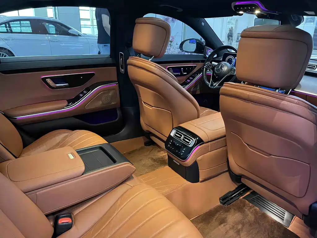 Mercedes-Benz S-Class — миниатюра 6