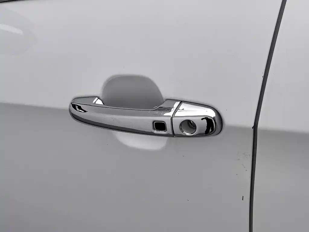 Geely Vision X3 — миниатюра 18