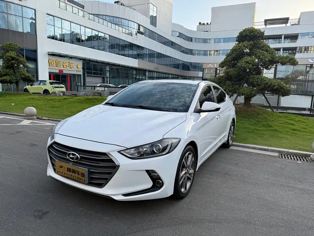 Hyundai Elantra 2017