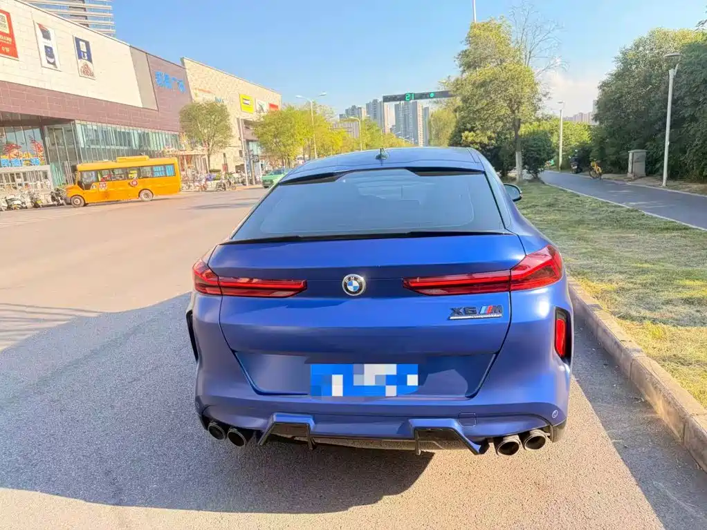 BMW X6 M — миниатюра 10