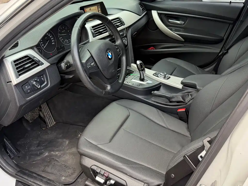 BMW 3 Series — миниатюра 9