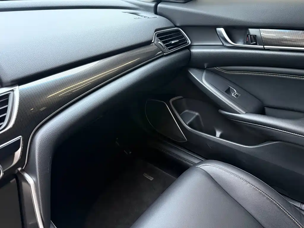 Honda Accord — миниатюра 10