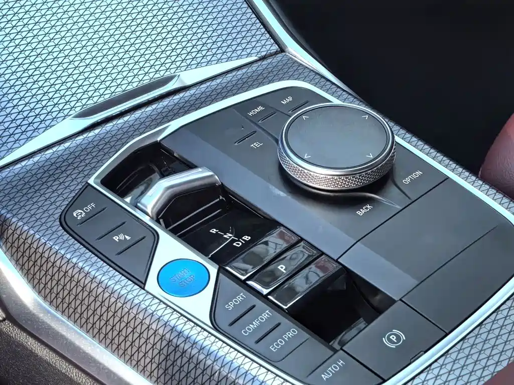 BMW i3 — миниатюра 8