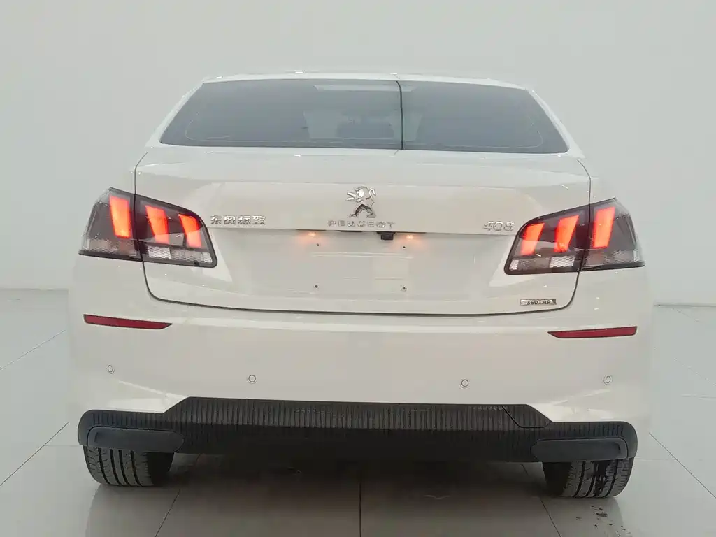 PEUGEOT  408