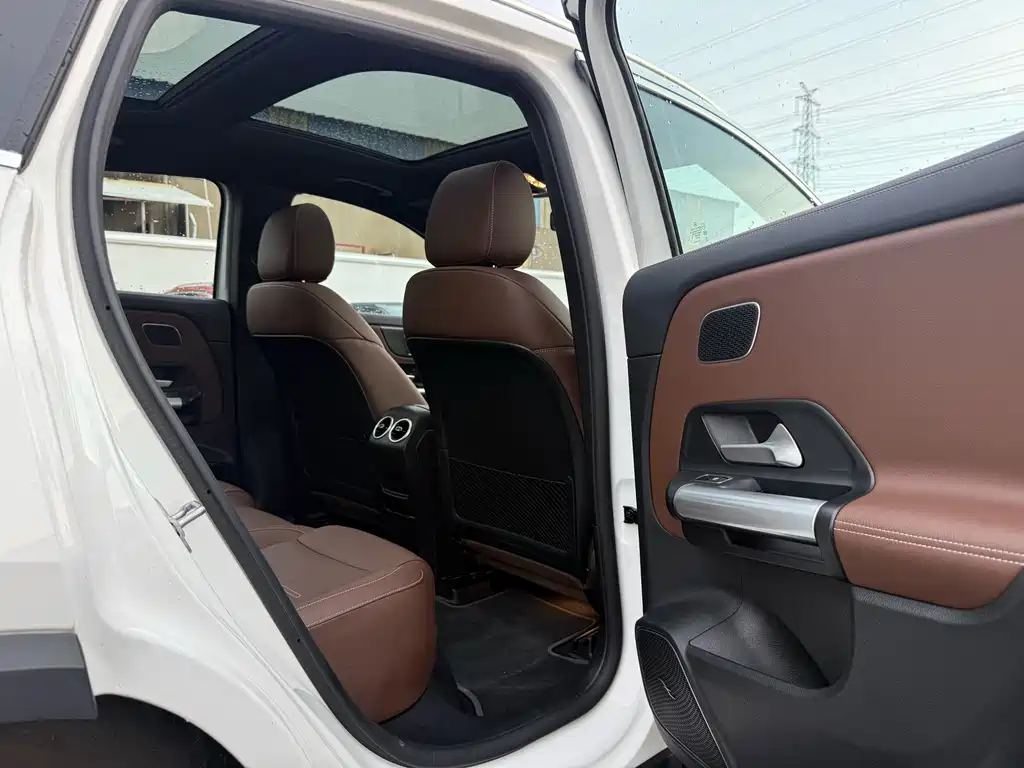 Mercedes-Benz EQA — миниатюра 15