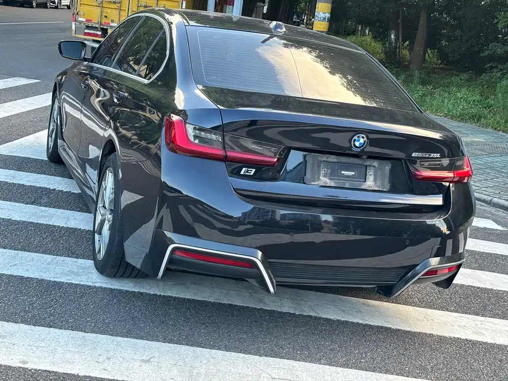 BMW i3 — миниатюра 18