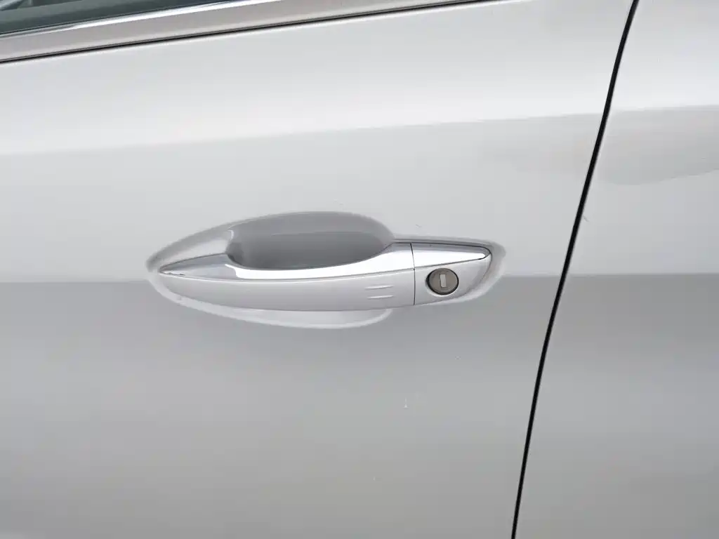 Peugeot 408 — миниатюра 18