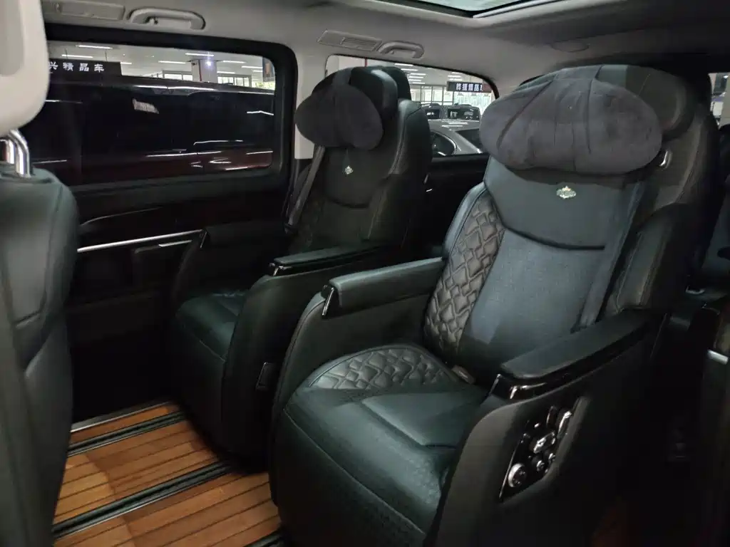Mercedes-Benz V-Class — миниатюра 9