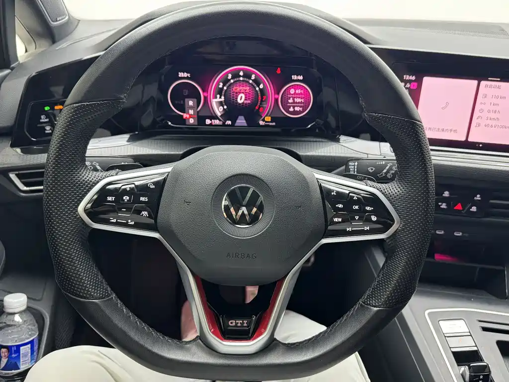 Volkswagen Golf GTI — миниатюра 6