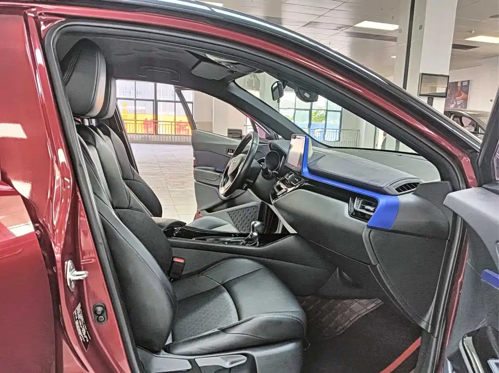 Toyota IZOA — миниатюра 6