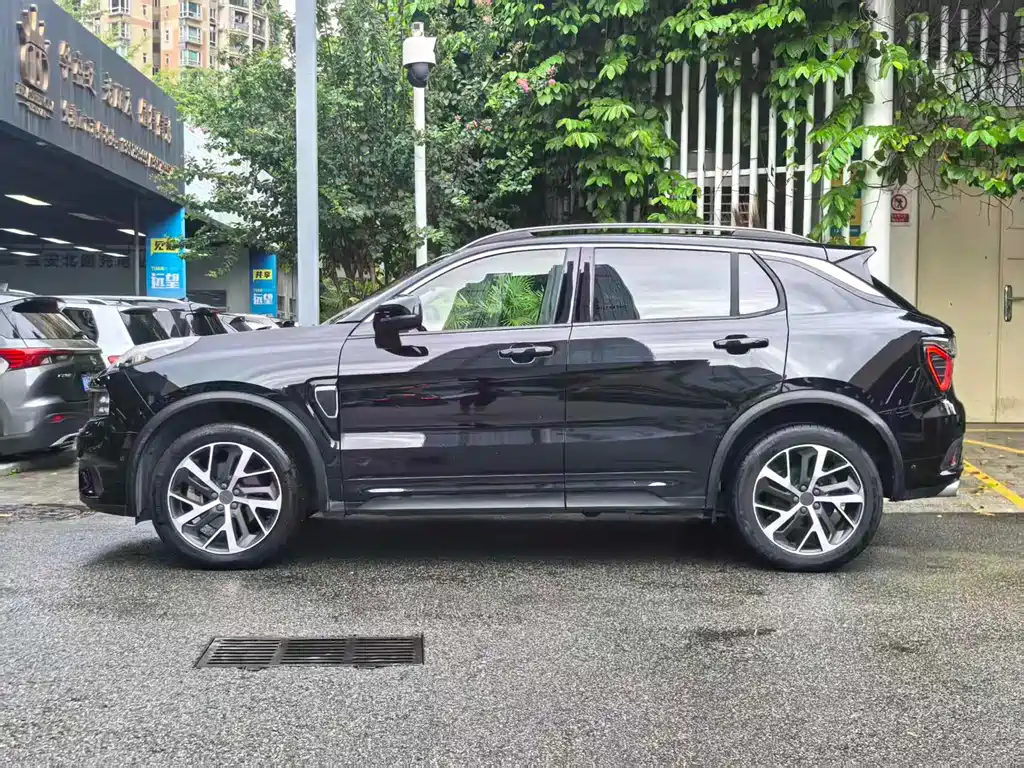 Lynk & Co 01 2.0T 4WD Dynamic Pro Edition, фото 4