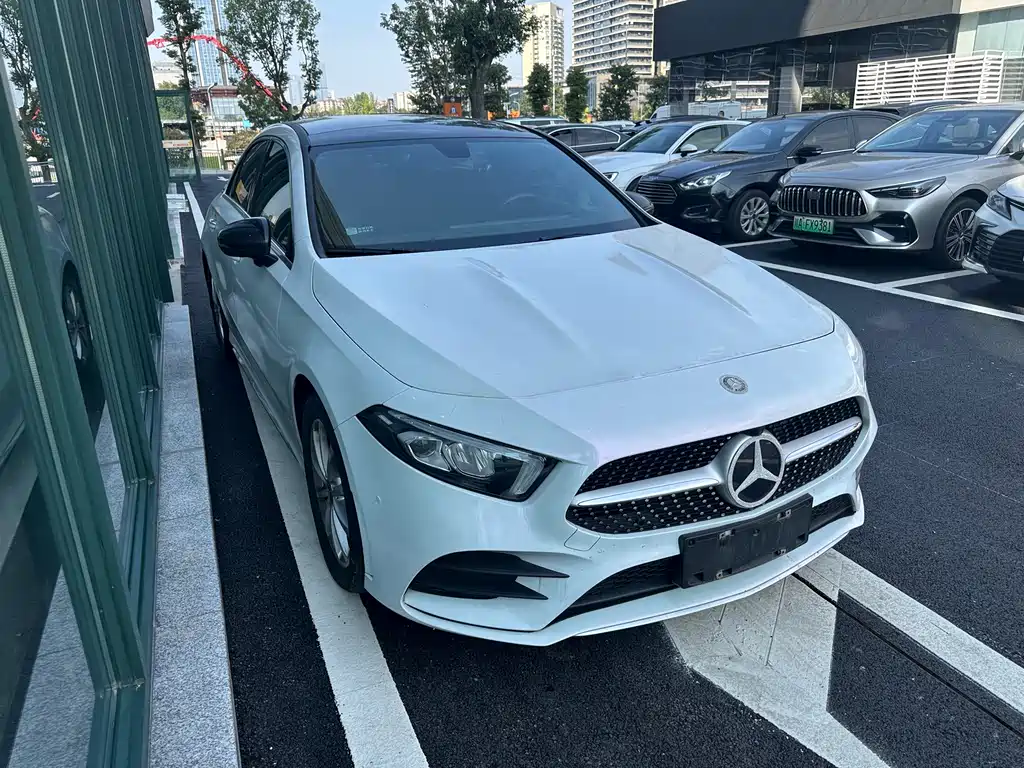 Mercedes-Benz A-Class — миниатюра 9