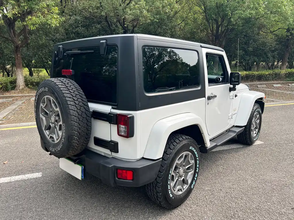 Jeep Wrangler — миниатюра 20